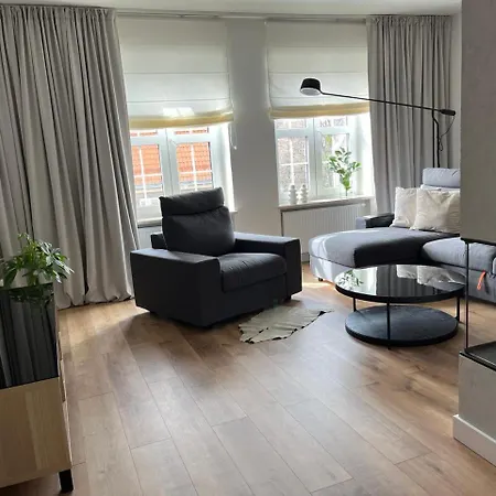 Royal Attic Luxury Old Town