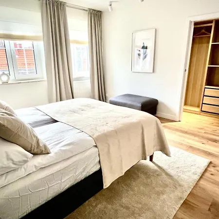 Royal Attic Luxury Old Town Lejlighed