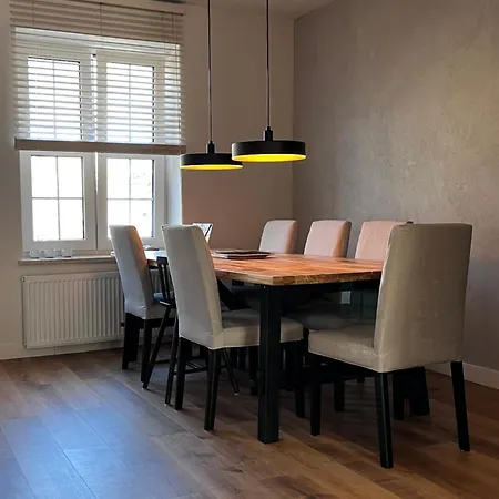 Royal Attic Luxury Old Town Lejlighed